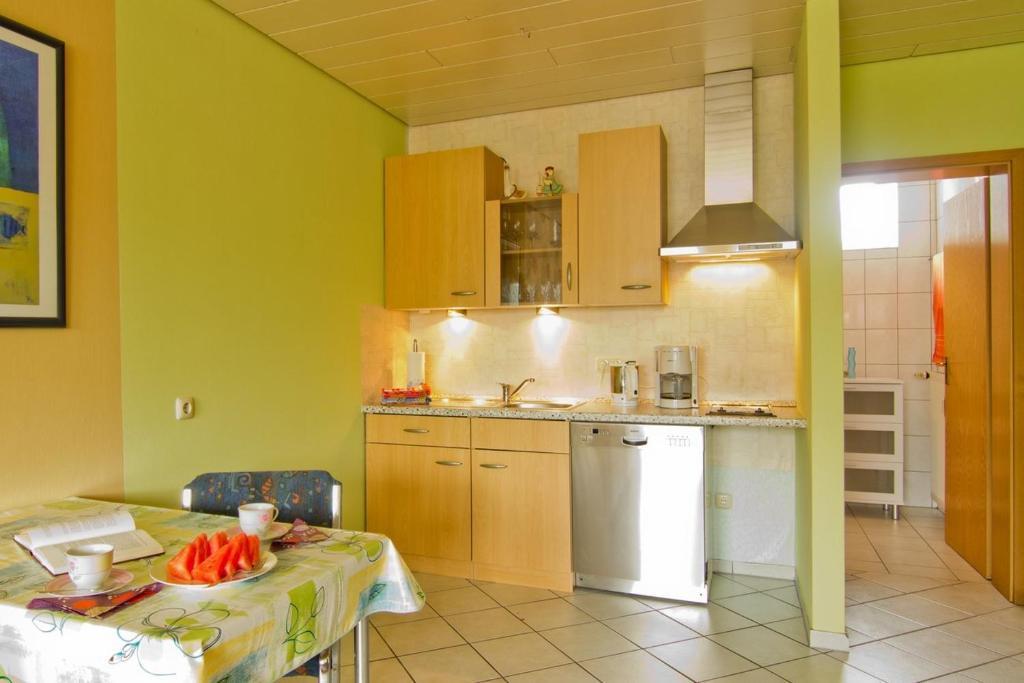 Ferienwohnung Nisius Geisfeld  Ruang foto