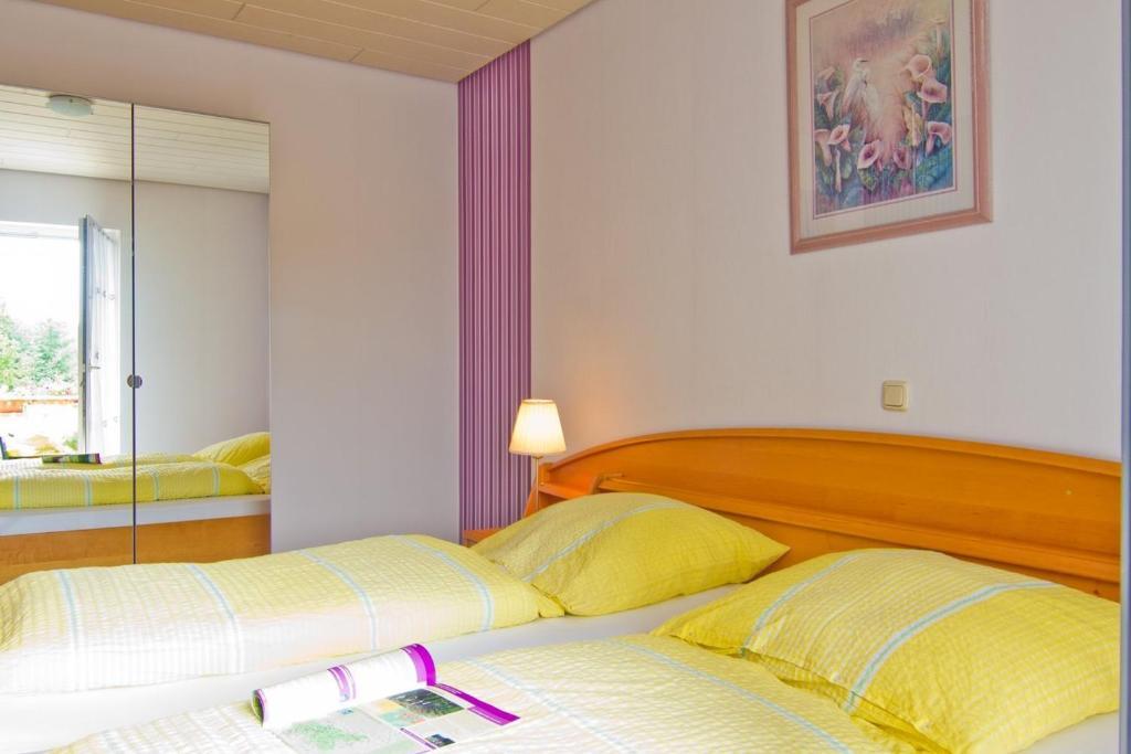 Ferienwohnung Nisius Geisfeld  Ruang foto